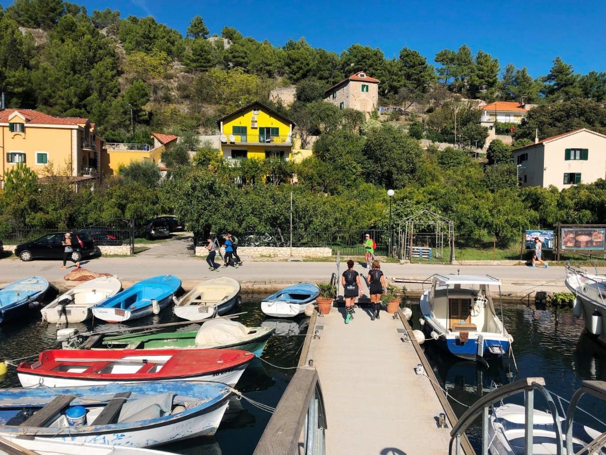 Apartments & Rooms Formenti Skradin Εξωτερικό φωτογραφία